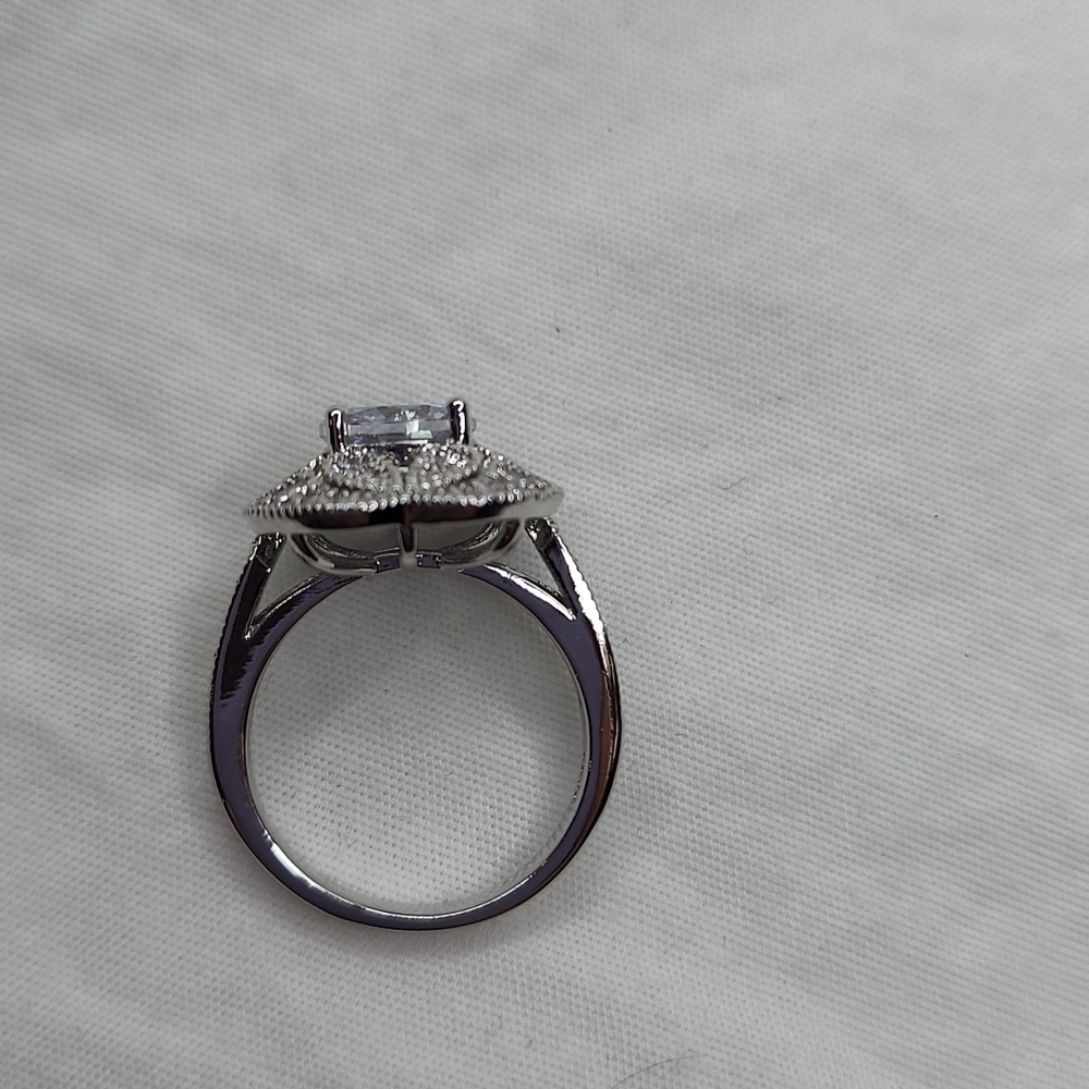 🎄NWT ART DECO DIAMOND RING🎄 - Picture 9 of 10